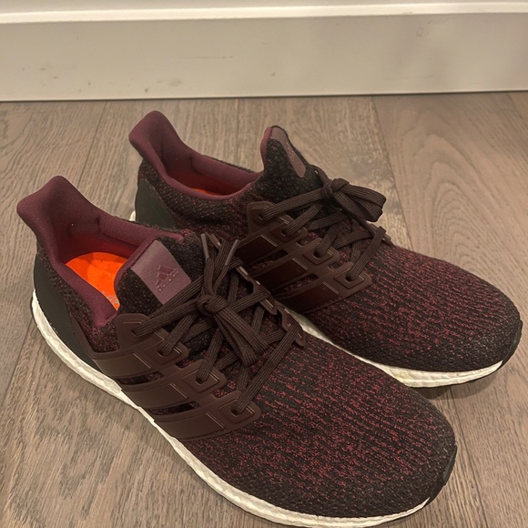 Mens Adidas UltraBoost 3.0 - Dark Burgundy - Size 9.5 US - Picture 3 of 9